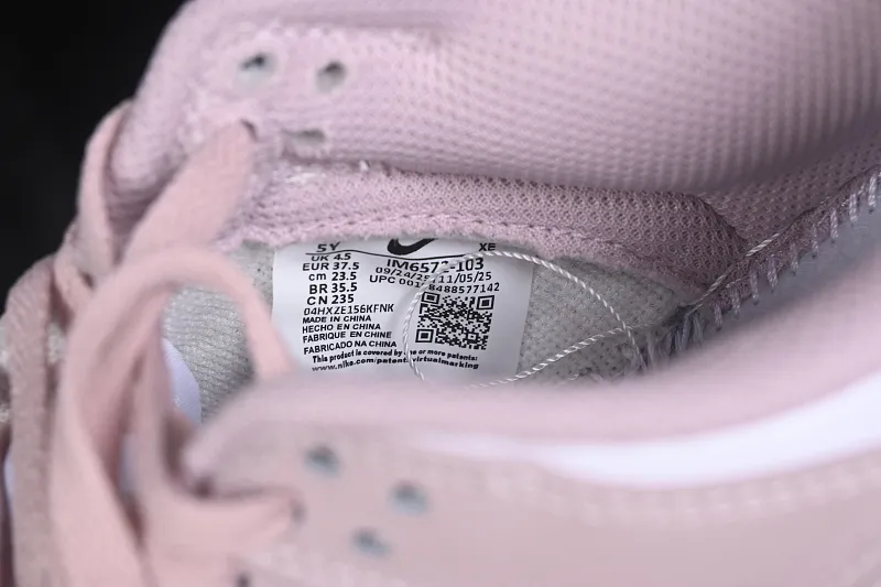 All categories Nk SB Dunk series Nk SB Dunk Low low-top sneakers Nike SB Dunk Low light pink low-top casual sneakers IM6572-103